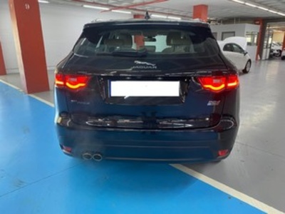 Jaguar F-PACE 2.0L i4D Prestige Auto 132 kW (180 CV) Jaguar F-PACE 2.0L i4D Prestige Auto 132 kW (180 CV)