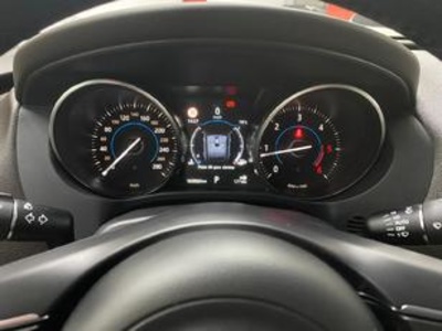 Jaguar F-PACE 2.0L i4D Prestige Auto 132 kW (180 CV) Jaguar F-PACE 2.0L i4D Prestige Auto 132 kW (180 CV)