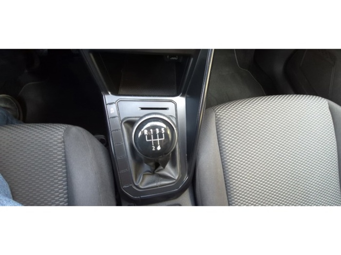 VolkswagenPolo Advance 1.0 55 kW (75 CV) Vehículo usado en Barcelona - 22 VolkswagenPolo Advance 1.0 55 kW (75 CV) Vehículo usado en Barcelona - 22