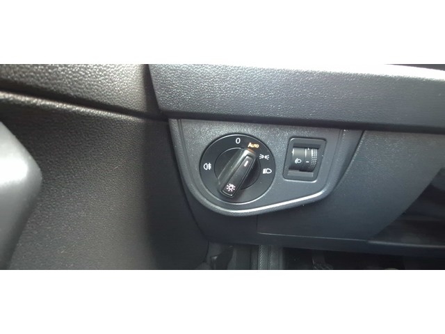 VolkswagenPolo Advance 1.0 55 kW (75 CV) Vehículo usado en Barcelona - 24