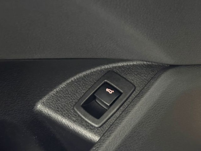 BMWX1 sDrive18d Corporate 110 kW (150 CV) Vehículo usado en Barcelona - 19 BMWX1 sDrive18d Corporate 110 kW (150 CV) Vehículo usado en Barcelona - 19