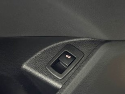 BMW X1 sDrive18d Corporate 110 kW (150 CV) BMW X1 sDrive18d Corporate 110 kW (150 CV)