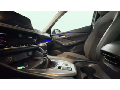 Nissan Qashqai DIG-T 140 mHEV Acenta 4x2 103 kW (140 CV) Nissan Qashqai DIG-T 140 mHEV Acenta 4x2 103 kW (140 CV)