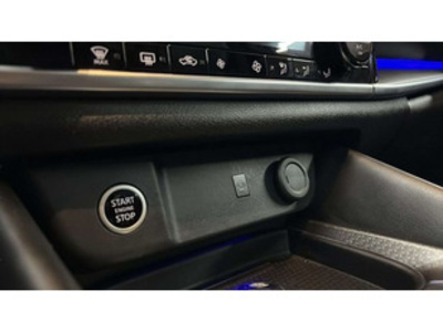 Nissan Qashqai DIG-T 140 mHEV Acenta 4x2 103 kW (140 CV) Nissan Qashqai DIG-T 140 mHEV Acenta 4x2 103 kW (140 CV)