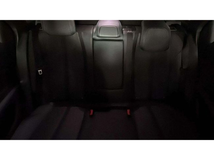 Peugeot3008 Hybrid 225 Allure Pack e-EAT8 165 kW (225 CV) Vehículo usado en Barcelona - 9 Peugeot3008 Hybrid 225 Allure Pack e-EAT8 165 kW (225 CV) Vehículo usado en Barcelona - 9