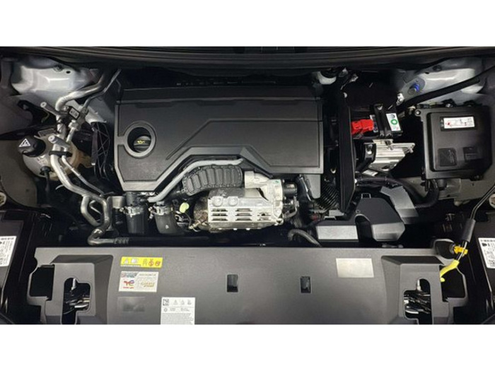 Peugeot5008 Hybrid 1.2 Allure eDCS6 107 kW (145 CV) Vehículo usado en Barcelona - 21 Peugeot5008 Hybrid 1.2 Allure eDCS6 107 kW (145 CV) Vehículo usado en Barcelona - 21