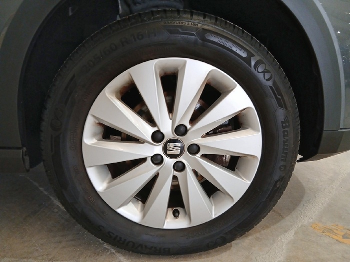 SEAT Arona 1.0 TSI Ecomotive Reference Plus 70 kW (95 CV) - 10 SEAT Arona 1.0 TSI Ecomotive Reference Plus 70 kW (95 CV) - 10