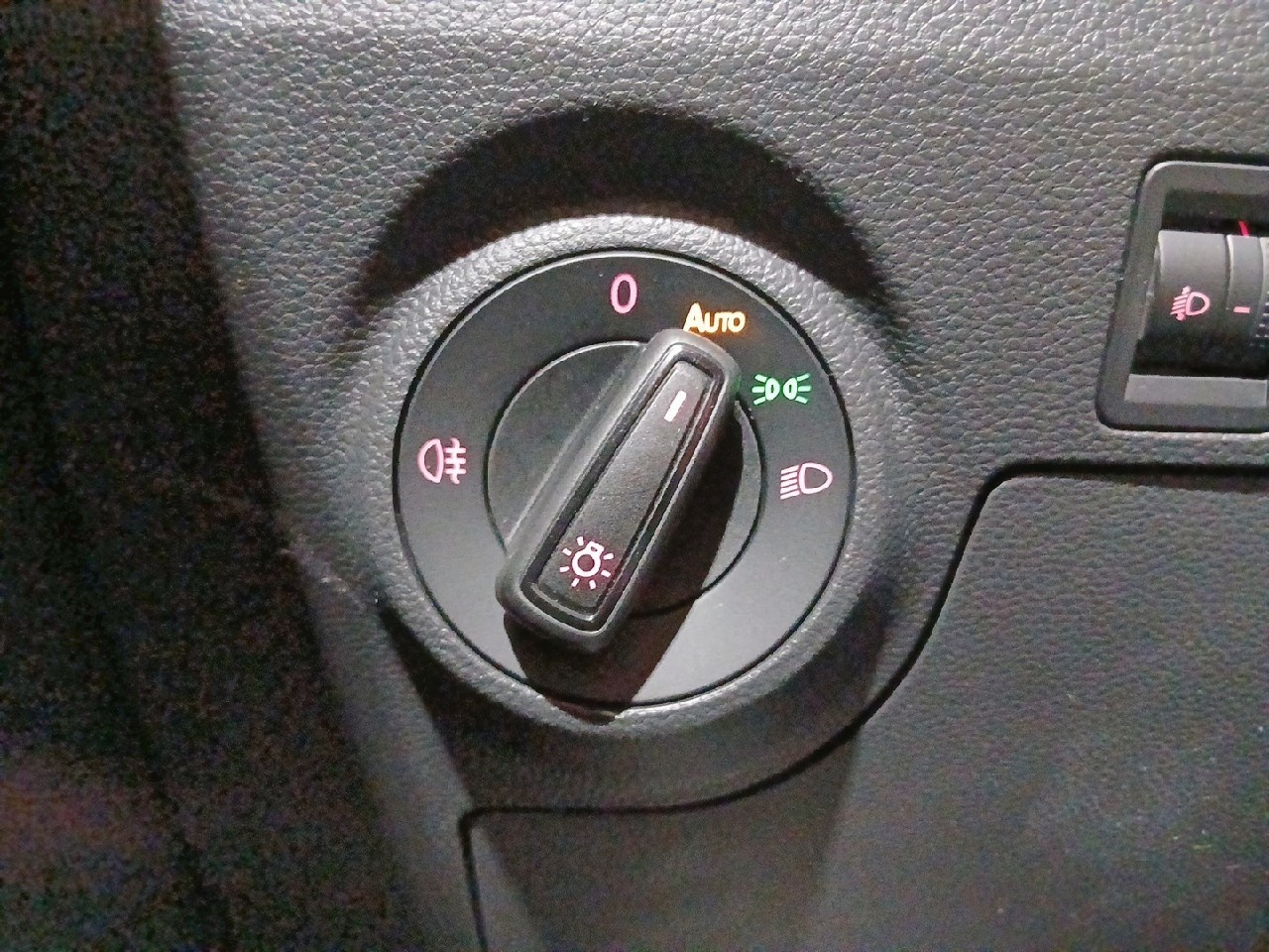 SEAT Arona 1.0 TSI Ecomotive Reference Plus 70 kW (95 CV) - 18