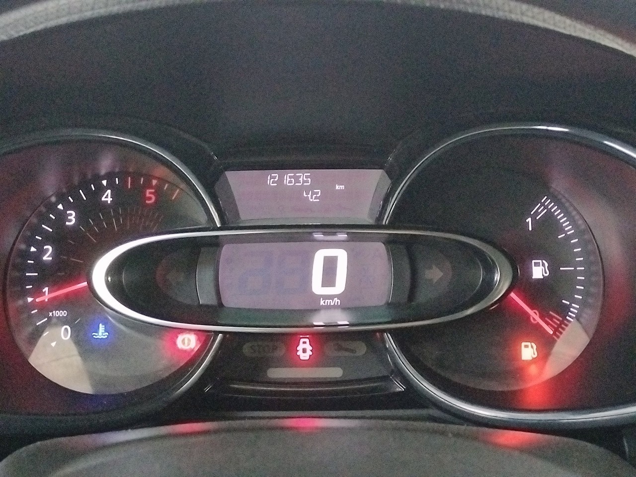 Renault Clio Business dCi 55 kW (75 CV) - 8