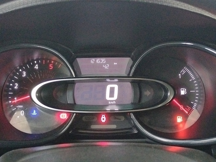 Renault Clio Business dCi 55 kW (75 CV) - 8 Renault Clio Business dCi 55 kW (75 CV) - 8