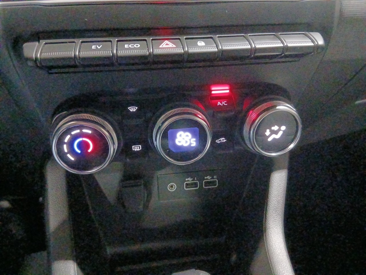 Renault Clio Evolution E-Tech full hybrid 145 105 kW (143 CV) - 13