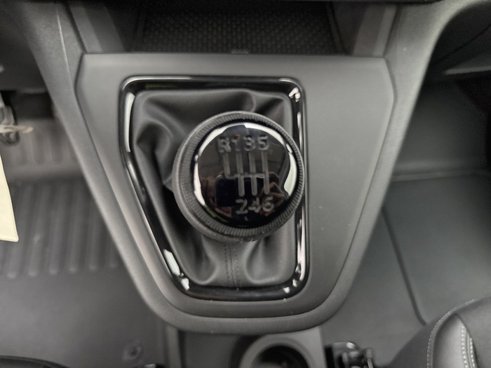 Renault Kangoo Furgon dCi Blue L1 70 kW (95 CV) - 7 Renault Kangoo Furgon dCi Blue L1 70 kW (95 CV) - 7