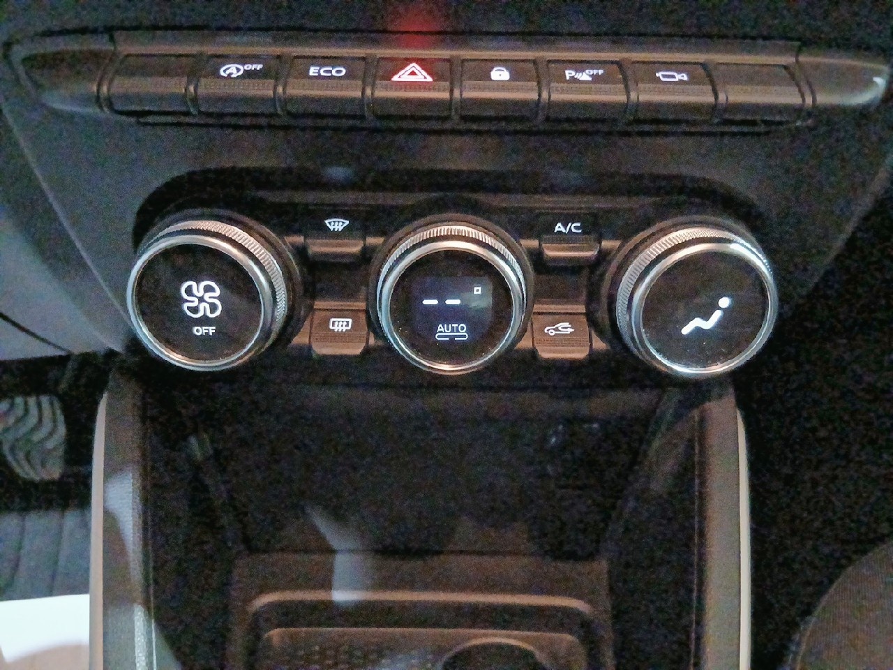 Dacia Duster SL Aniversario TCE 74 kW (100 CV) GLP - 14