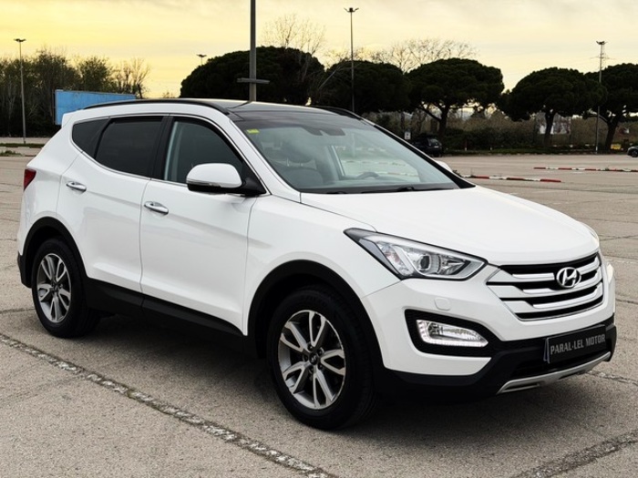 HyundaiSanta Fe 2.2 CRDI Tecno 4x4 145 kW (197 CV) Vehículo usado en Barcelona - 1 HyundaiSanta Fe 2.2 CRDI Tecno 4x4 145 kW (197 CV) Vehículo usado en Barcelona - 1