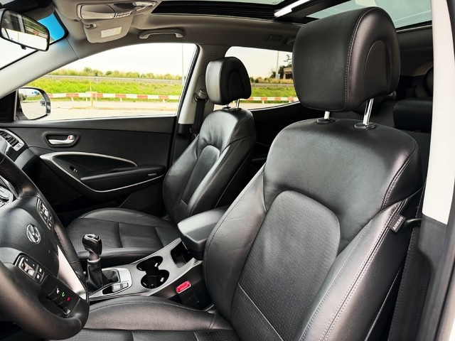 HyundaiSanta Fe 2.2 CRDI Tecno 4x4 145 kW (197 CV) Vehículo usado en Barcelona - 4