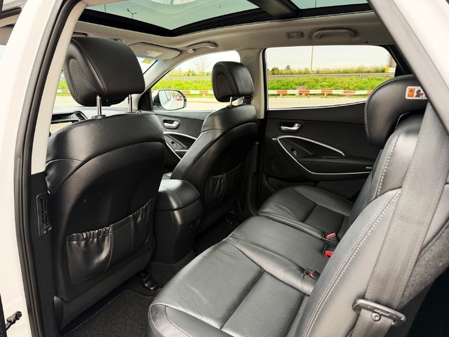 HyundaiSanta Fe 2.2 CRDI Tecno 4x4 145 kW (197 CV) Vehículo usado en Barcelona - 8