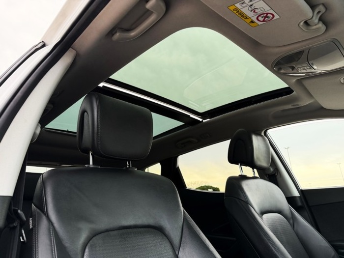 HyundaiSanta Fe 2.2 CRDI Tecno 4x4 145 kW (197 CV) Vehículo usado en Barcelona - 15 HyundaiSanta Fe 2.2 CRDI Tecno 4x4 145 kW (197 CV) Vehículo usado en Barcelona - 15