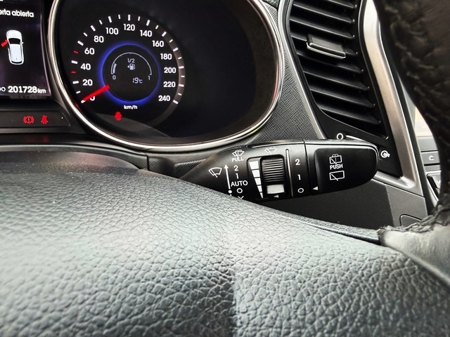 HyundaiSanta Fe 2.2 CRDI Tecno 4x4 145 kW (197 CV) Vehículo usado en Barcelona - 21