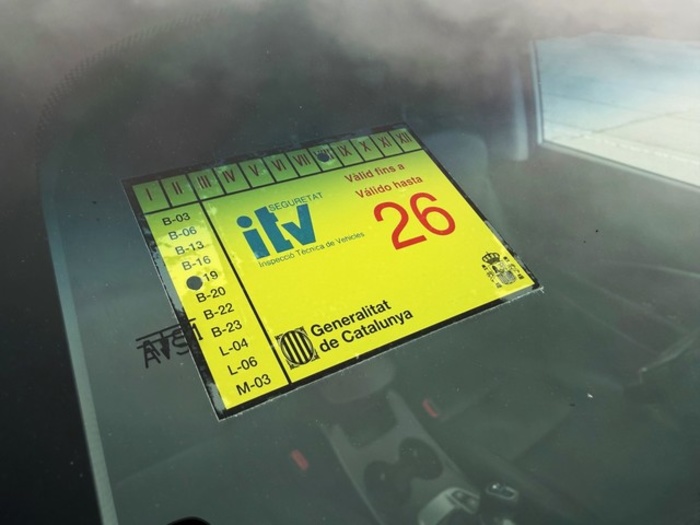 HyundaiSanta Fe 2.2 CRDI Tecno 4x4 145 kW (197 CV) Vehículo usado en Barcelona - 33 HyundaiSanta Fe 2.2 CRDI Tecno 4x4 145 kW (197 CV) Vehículo usado en Barcelona - 33