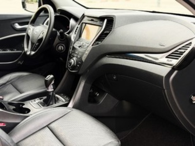 Hyundai Santa Fe 2.2 CRDI Tecno 4x4 145 kW (197 CV) Hyundai Santa Fe 2.2 CRDI Tecno 4x4 145 kW (197 CV)