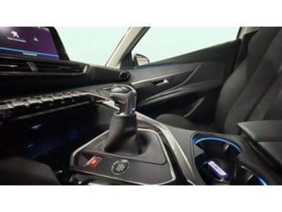 Peugeot 3008 1.5 BlueHDi S&S Style 96 kW (130 CV) Peugeot 3008 1.5 BlueHDi S&S Style 96 kW (130 CV)