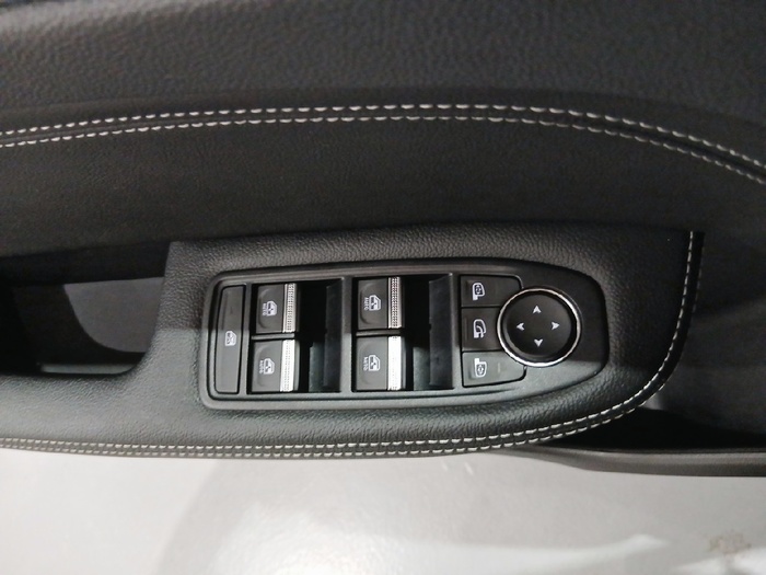 Renault Arkana Zen TCE 140 Mild Hybrid 103 kW (140 CV) EDC - 17 Renault Arkana Zen TCE 140 Mild Hybrid 103 kW (140 CV) EDC - 17