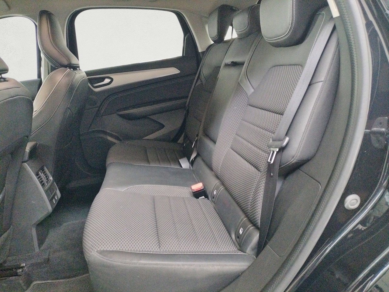 Renault Arkana Techno TCe 140 Mild hybrid EDC 103 kW (140 CV) - 9