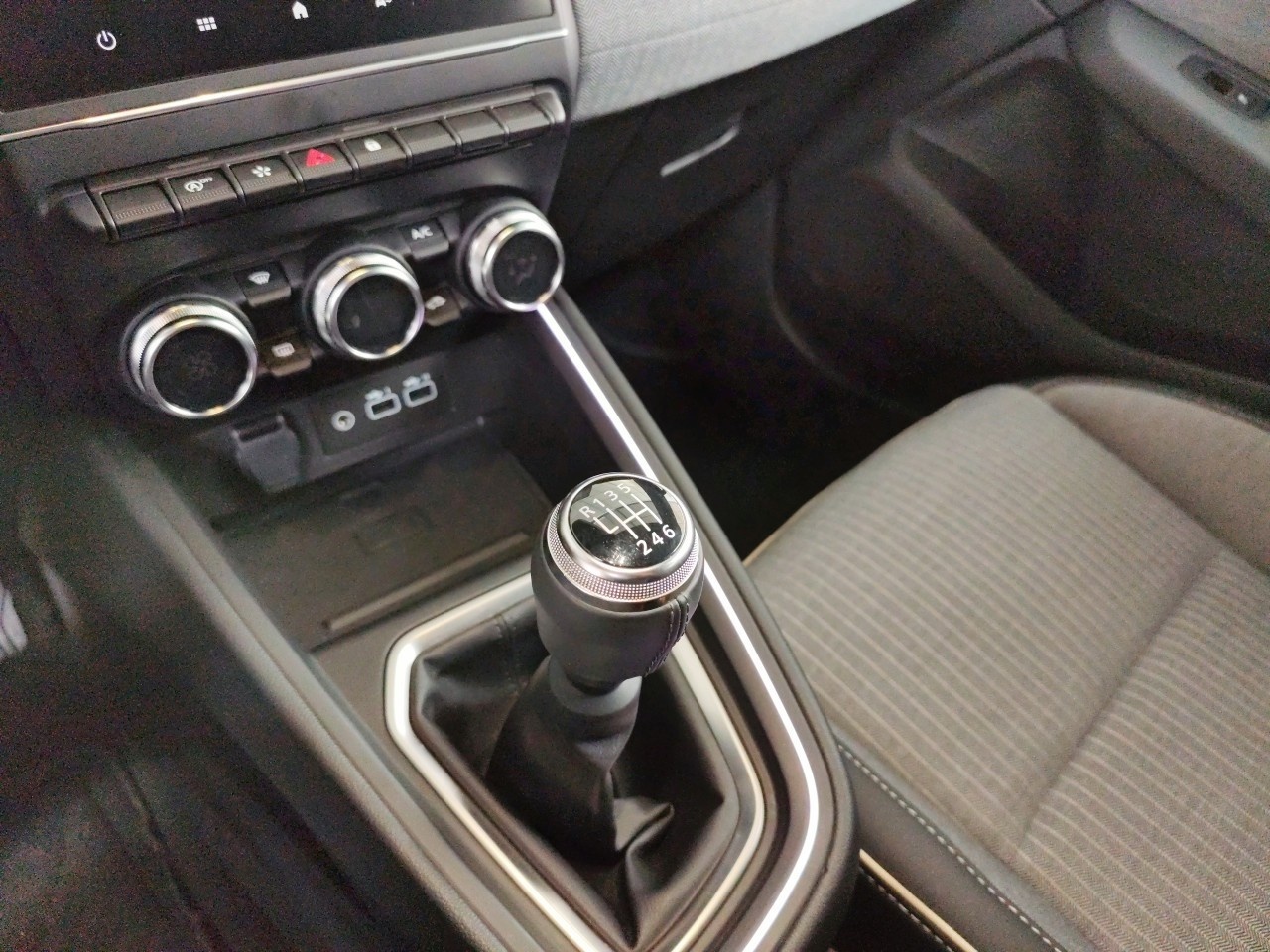 Renault Clio Techno Eco-G 74 kW (100 CV) - 7