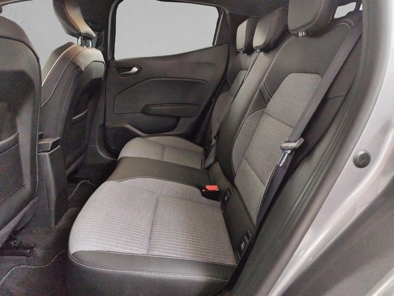 Renault Clio Techno Eco-G 74 kW (100 CV) - 9