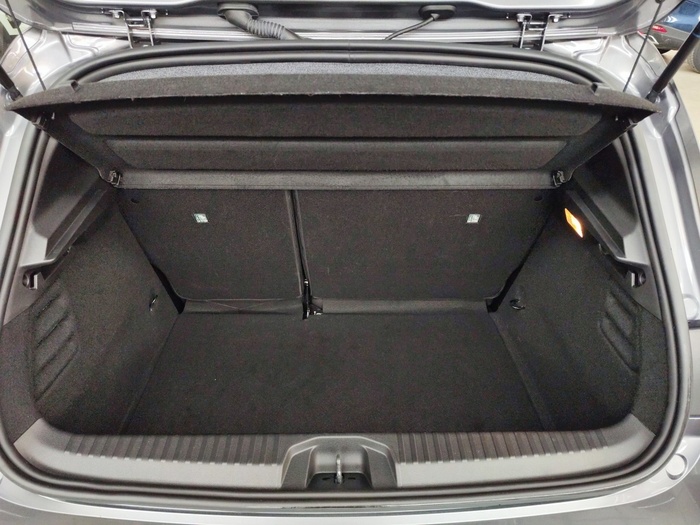 Renault Clio Techno Eco-G 74 kW (100 CV) - 12 Renault Clio Techno Eco-G 74 kW (100 CV) - 12