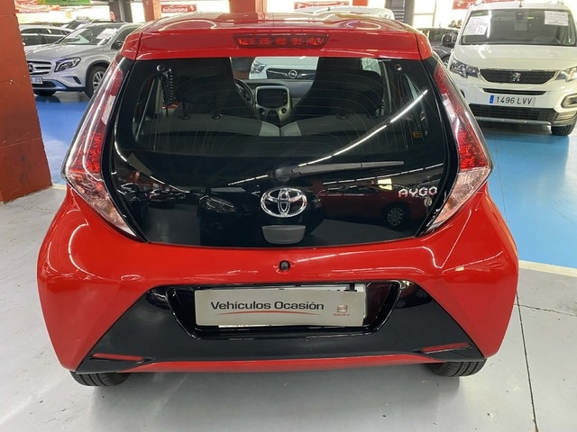 ToyotaAygo 1.0 70 x-play 51 kW (69 CV) Vehículo usado en Barcelona - 6