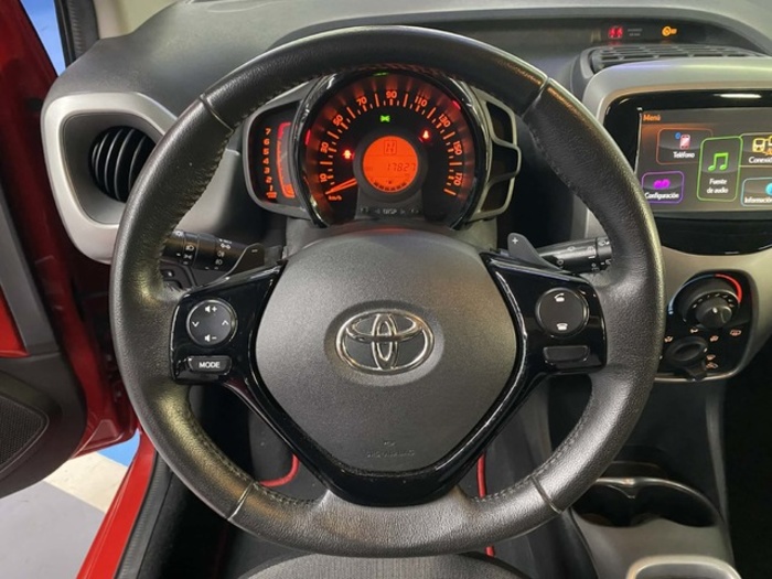 ToyotaAygo 1.0 70 x-play 51 kW (69 CV) Vehículo usado en Barcelona - 16 ToyotaAygo 1.0 70 x-play 51 kW (69 CV) Vehículo usado en Barcelona - 16