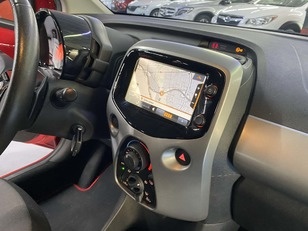 Toyota Aygo 1.0 70 x-play 51 kW (69 CV)