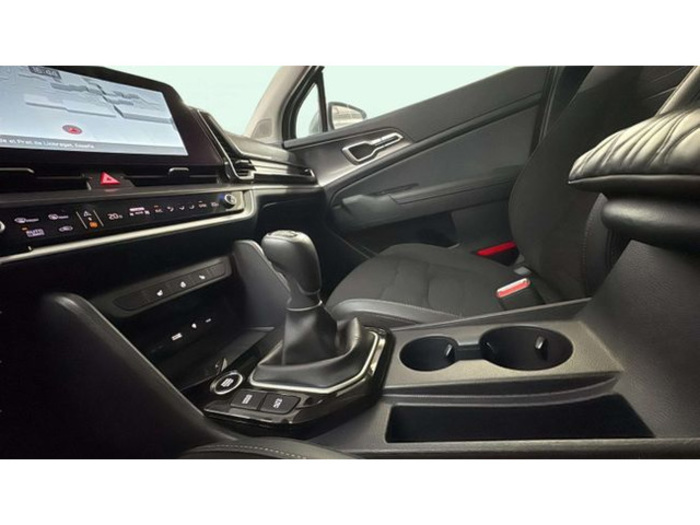 KiaSportage 1.6 T-GDi MHEV Drive 4x2 110 kW (150 CV) Vehículo usado en Barcelona - 17 KiaSportage 1.6 T-GDi MHEV Drive 4x2 110 kW (150 CV) Vehículo usado en Barcelona - 17