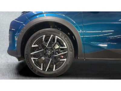 Peugeot 5008 Hybrid 1.2 Allure eDCS6 107 kW (145 CV) Peugeot 5008 Hybrid 1.2 Allure eDCS6 107 kW (145 CV)