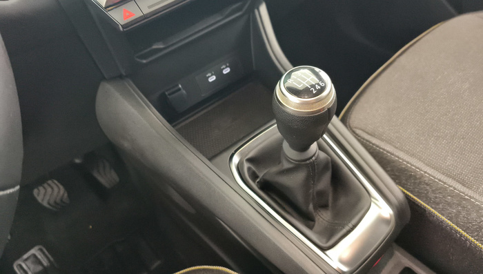 Renault Captur Techno Eco-G 74 kW (100 CV) - 24 Renault Captur Techno Eco-G 74 kW (100 CV) - 24