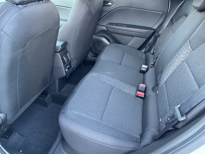 Renault Captur Evolution TCE 160 Mild Hybrid 118 kW (160 CV) EDC - 9 Renault Captur Evolution TCE 160 Mild Hybrid 118 kW (160 CV) EDC - 9