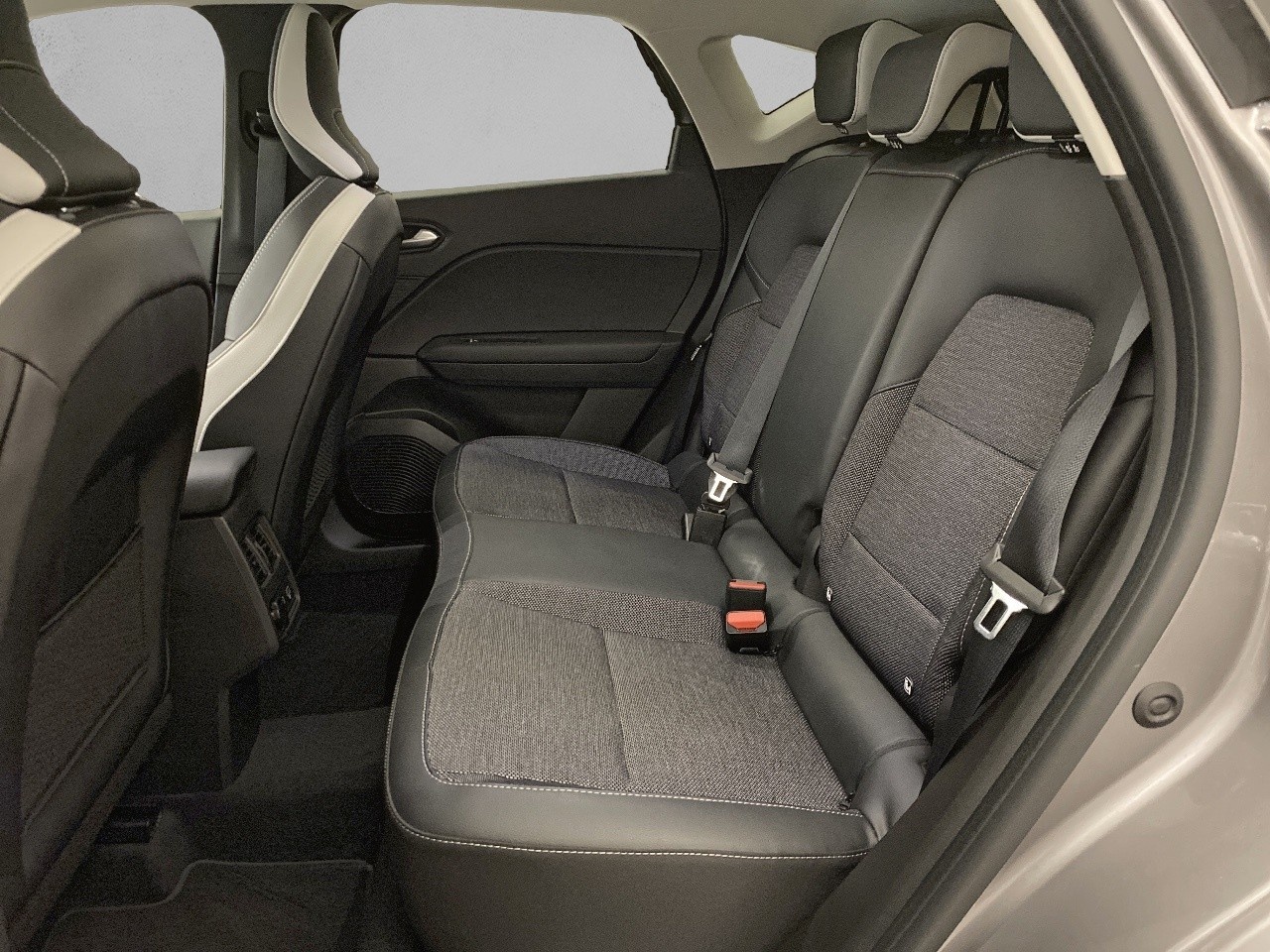 Renault Captur Zen TCe Micro Híbrido 103 kW (140 CV) GPF - 9