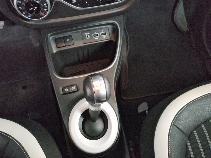 Renault Twingo Zen R80 60 kW (82 CV) - 7 Renault Twingo Zen R80 60 kW (82 CV) - 7