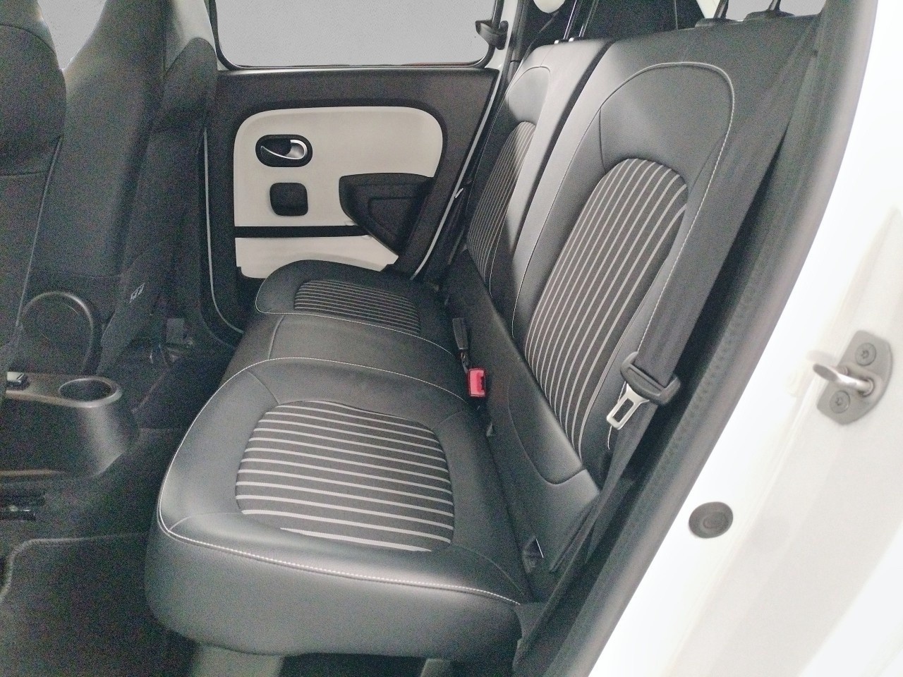 Renault Twingo Zen R80 60 kW (82 CV) - 9