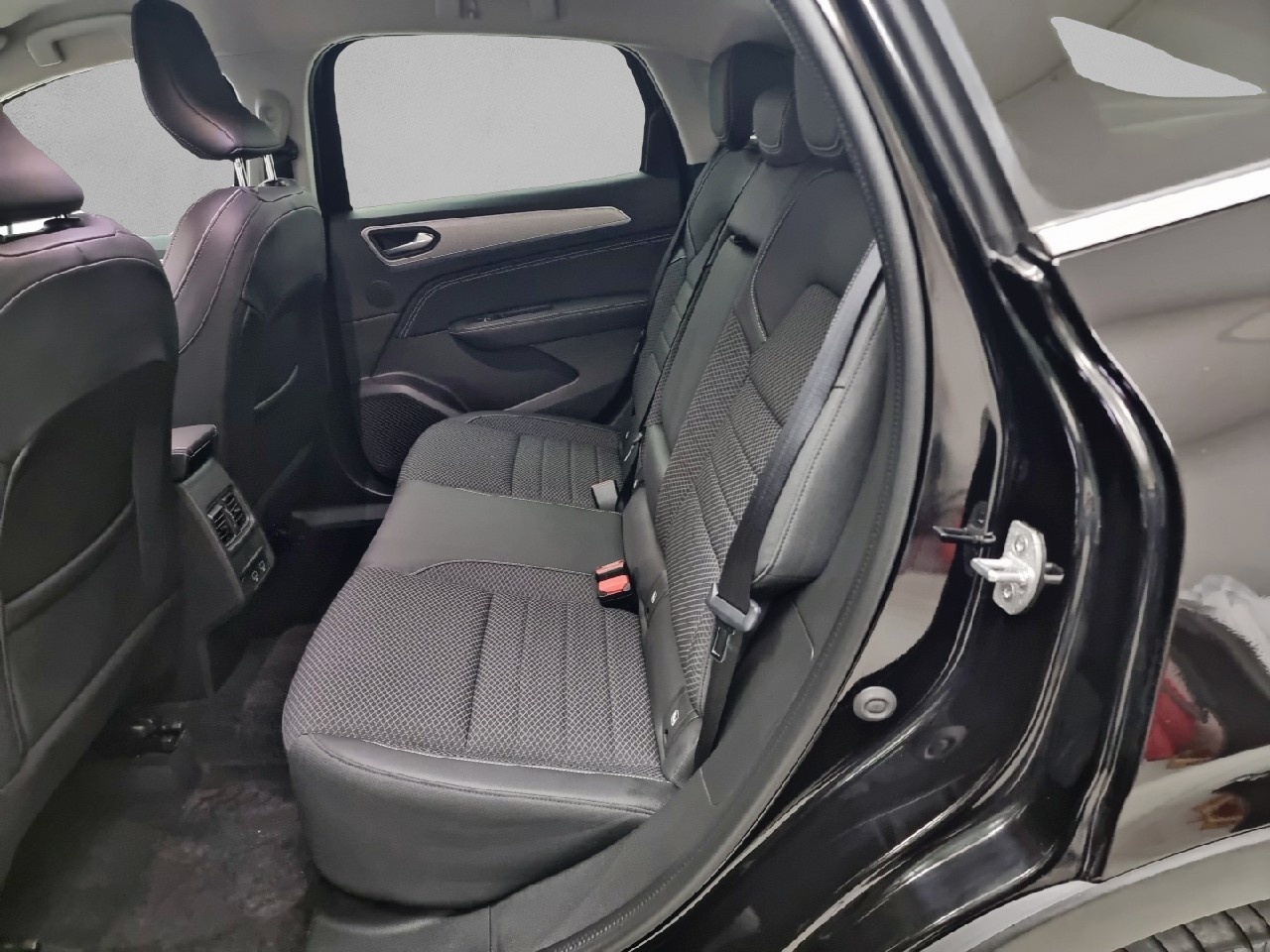 Renault Arkana Techno TCe 140 Mild hybrid EDC 103 kW (140 CV) - 12