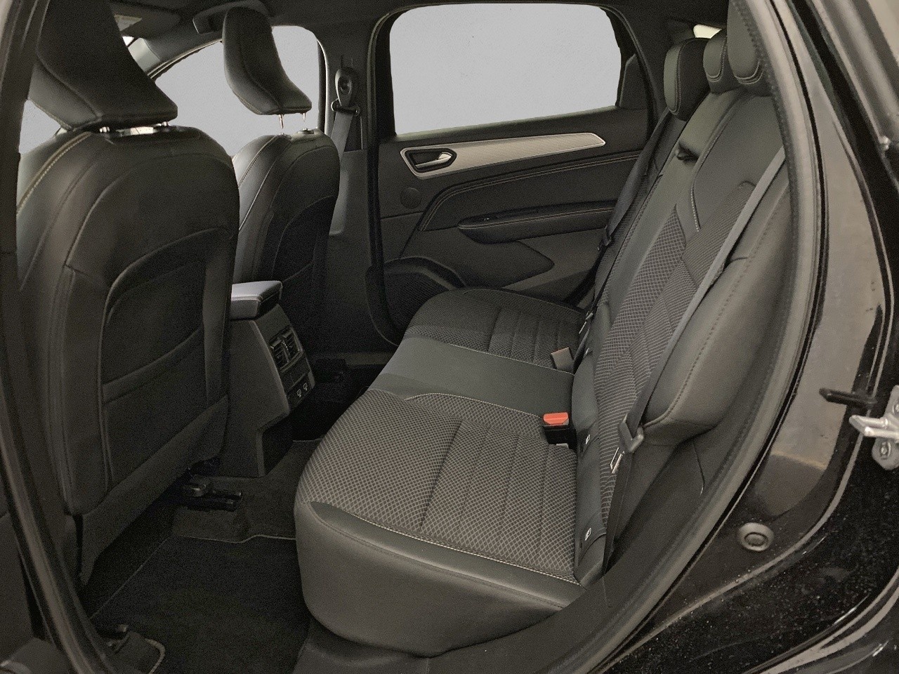 Renault Arkana Techno TCe 140 Mild hybrid EDC 103 kW (140 CV) - 9