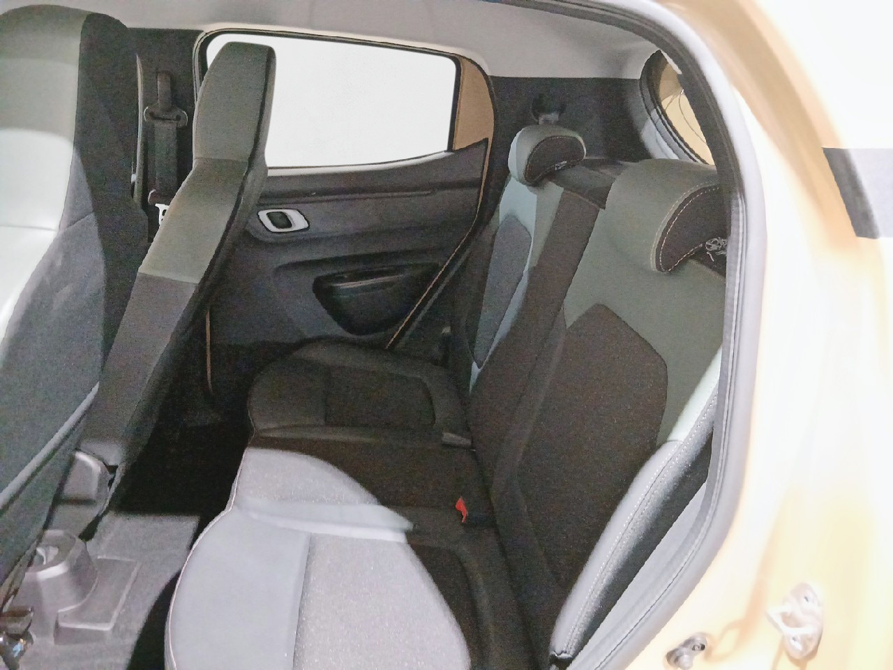 Dacia Spring Extreme Electric 48 kW (65 CV) - 10