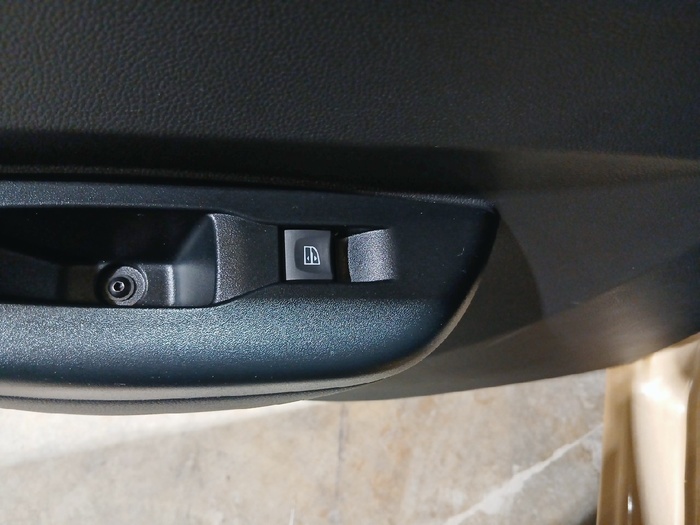 Dacia Spring Extreme Electric 48 kW (65 CV) - 17 Dacia Spring Extreme Electric 48 kW (65 CV) - 17