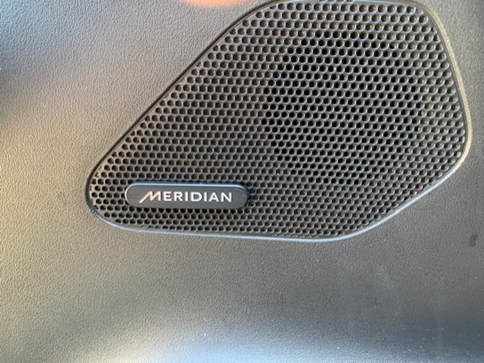 JaguarF-PACE 2.0L i4D R-Sport Auto 132 kW (180 CV) Vehículo usado en Barcelona - 10 JaguarF-PACE 2.0L i4D R-Sport Auto 132 kW (180 CV) Vehículo usado en Barcelona - 10