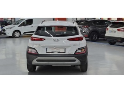 Hyundai Kona 1.6 GDI HEV Maxx DCT 104 kW (141 CV) Hyundai Kona 1.6 GDI HEV Maxx DCT 104 kW (141 CV)