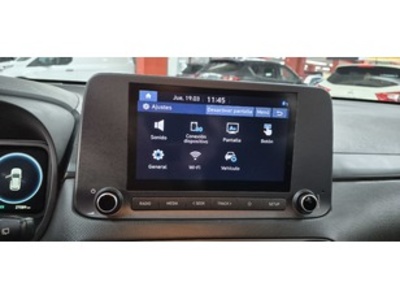 Hyundai Kona 1.6 GDI HEV Maxx DCT 104 kW (141 CV) Hyundai Kona 1.6 GDI HEV Maxx DCT 104 kW (141 CV)