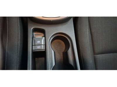 Hyundai Kona 1.6 GDI HEV Maxx DCT 104 kW (141 CV) Hyundai Kona 1.6 GDI HEV Maxx DCT 104 kW (141 CV)