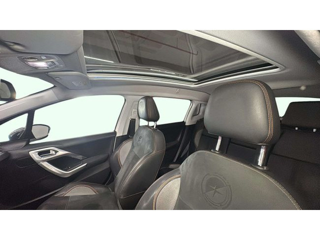 Peugeot2008 BlueHDi 100 S&S Allure 73 kW (100 CV) Vehículo usado en Barcelona - 10