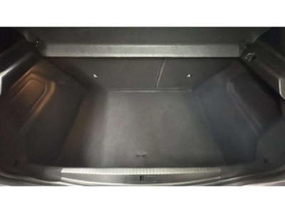 Peugeot 208 PureTech 100 Style 75 kW (100 CV) Peugeot 208 PureTech 100 Style 75 kW (100 CV)